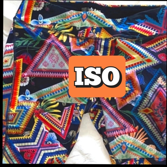 ISO - this LuLaRoe pattern - Picture 1 of 3